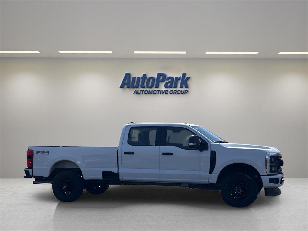 new 2024 Ford F-350 car, priced at $61,205