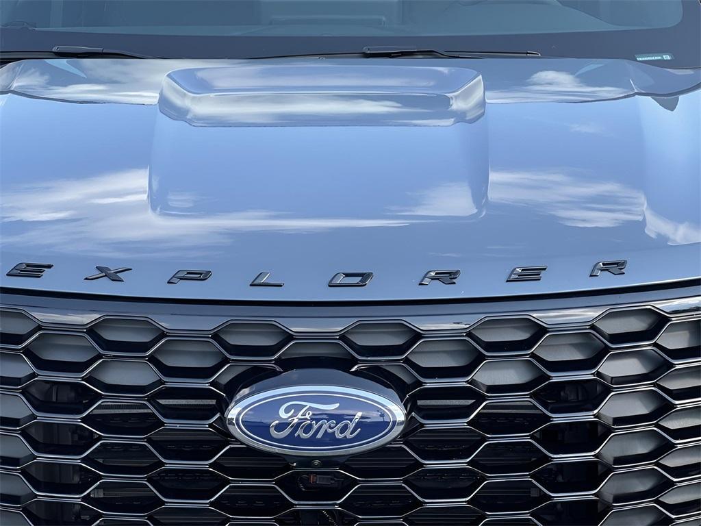 new 2025 Ford Explorer car, priced at $58,685