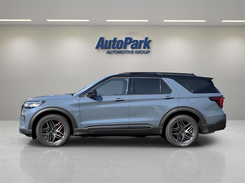 new 2025 Ford Explorer car, priced at $58,685