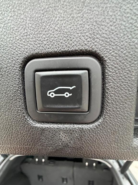 used 2019 Chevrolet Equinox car, priced at $12,825