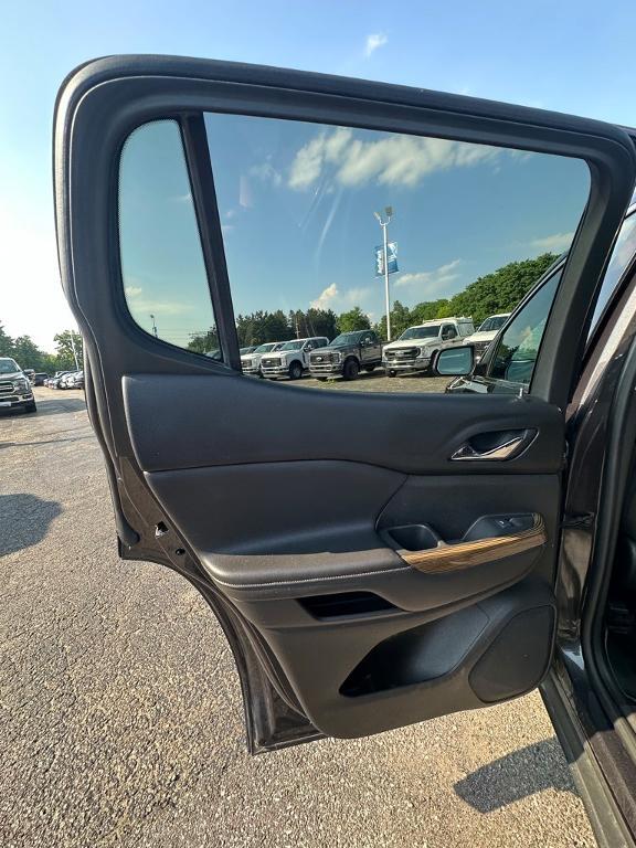 used 2017 GMC Acadia car, priced at $14,250