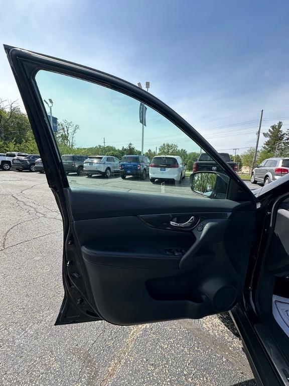 used 2017 Nissan Rogue car, priced at $17,500
