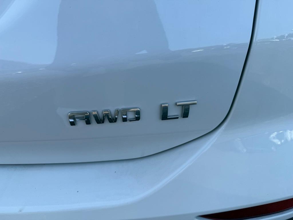 used 2024 Chevrolet Equinox car, priced at $24,267