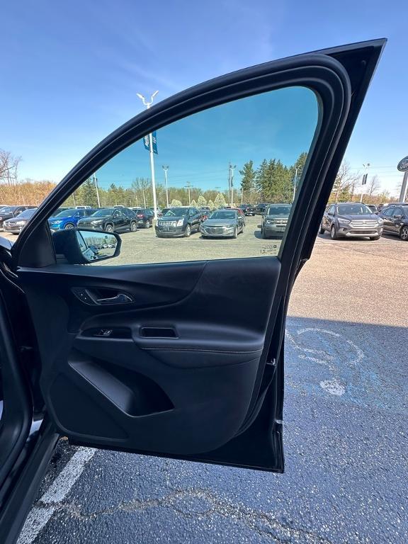 used 2022 Chevrolet Equinox car, priced at $22,995