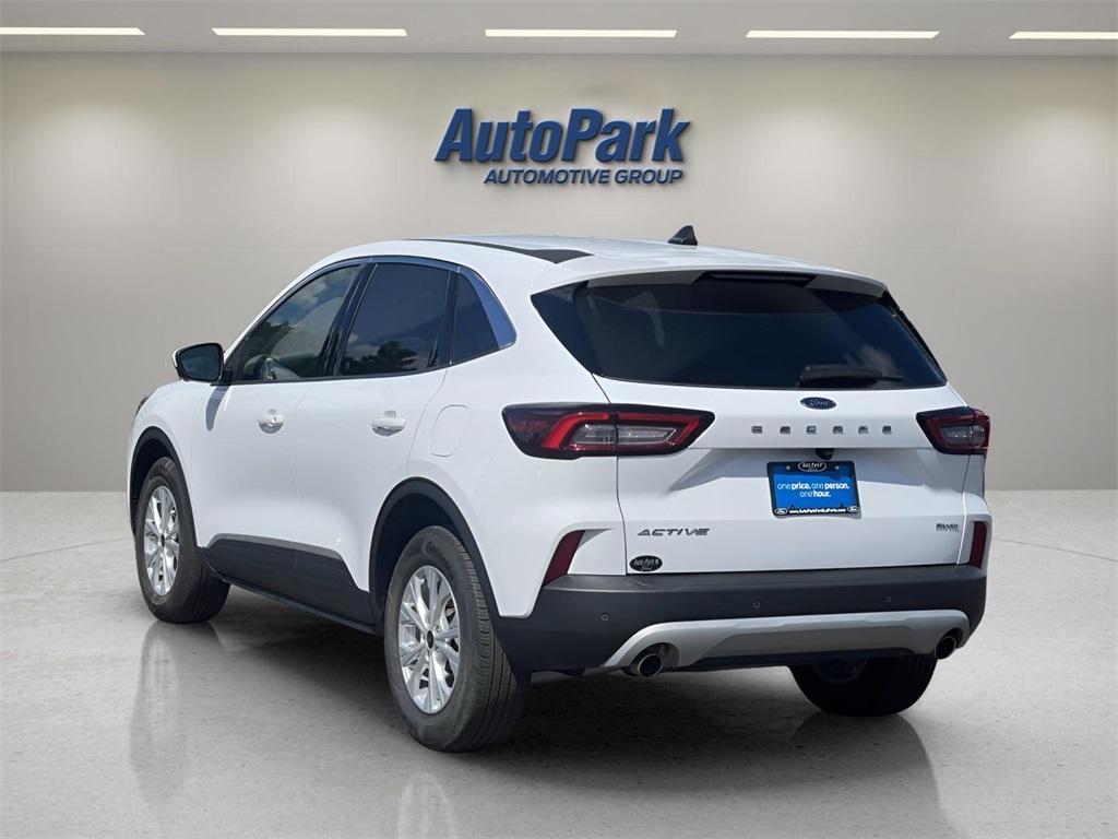 used 2023 Ford Escape car, priced at $24,995