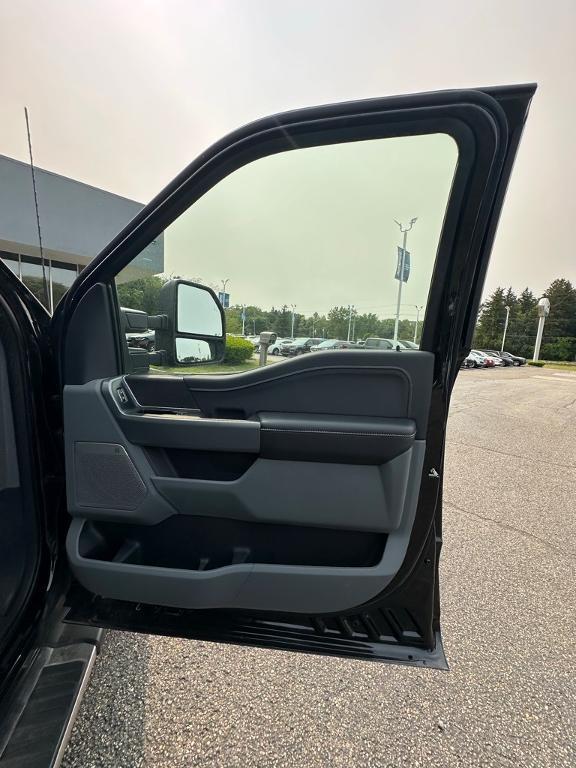 new 2025 Ford F-150 car, priced at $68,600