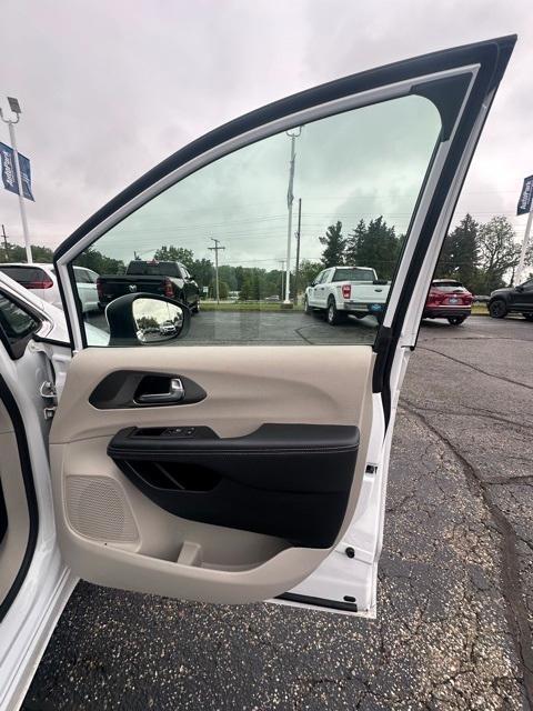 used 2023 Chrysler Pacifica car, priced at $22,995