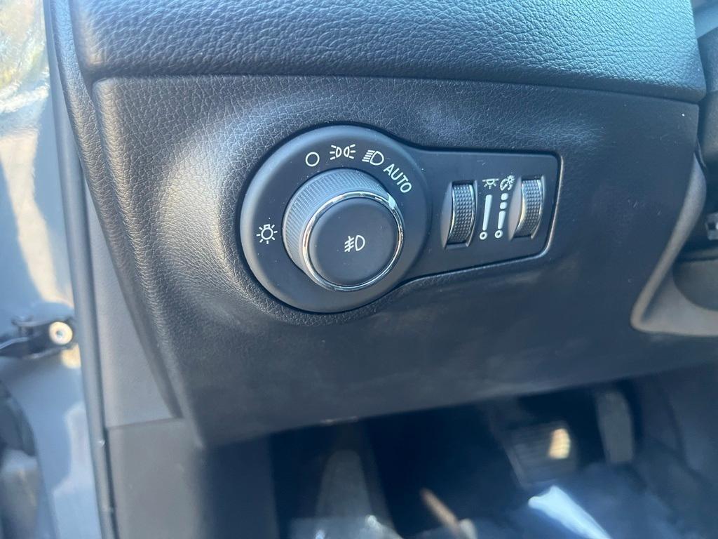 used 2020 Jeep Compass car, priced at $19,995