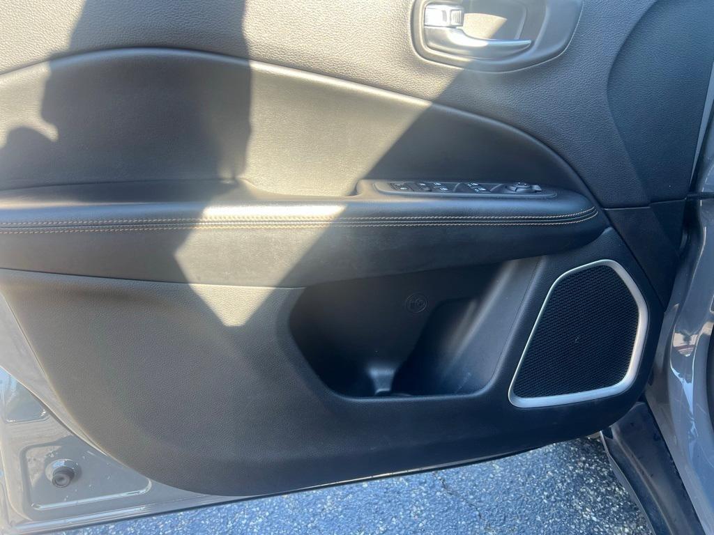 used 2020 Jeep Compass car, priced at $19,995