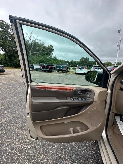 used 2016 Chrysler Town & Country car, priced at $11,509