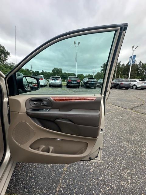 used 2016 Chrysler Town & Country car, priced at $11,509