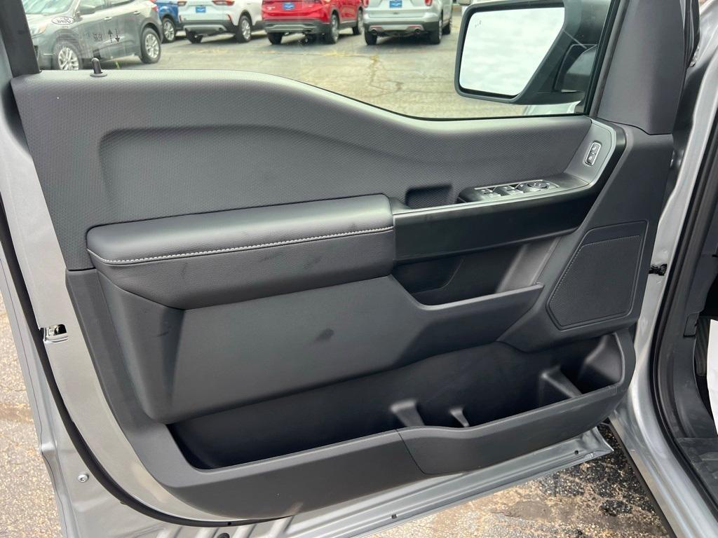new 2025 Ford F-150 car
