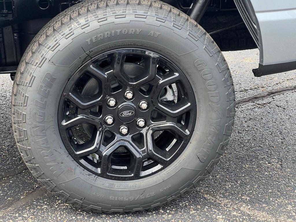 new 2025 Ford F-150 car