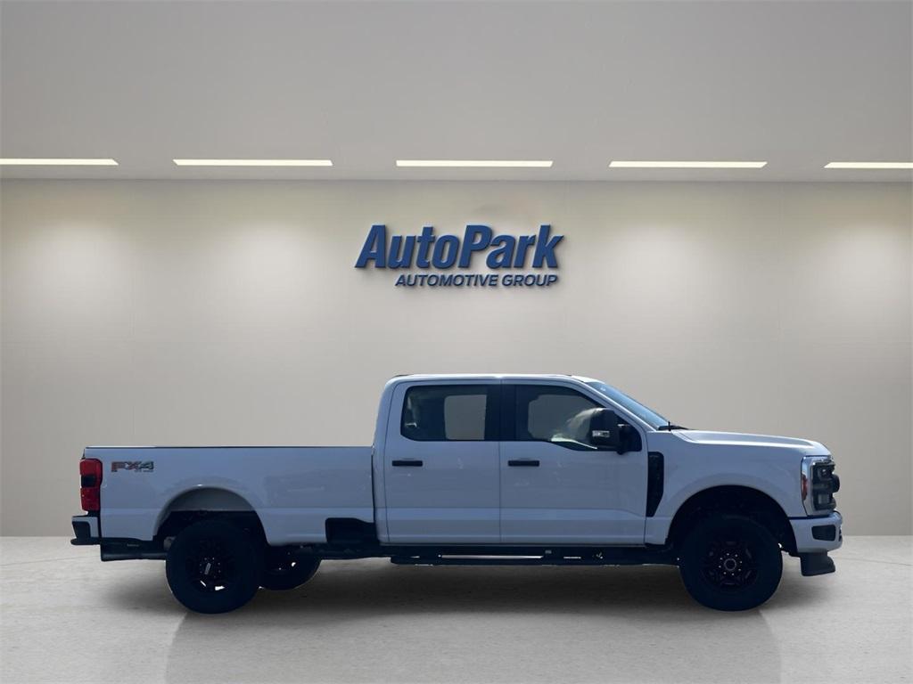 new 2024 Ford F-350 car, priced at $61,775