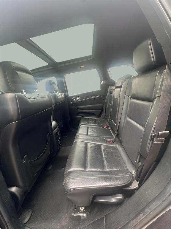 used 2015 Jeep Grand Cherokee car, priced at $12,995