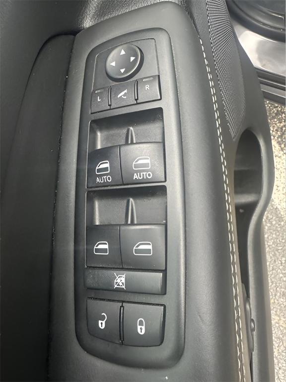 used 2015 Jeep Grand Cherokee car, priced at $12,995