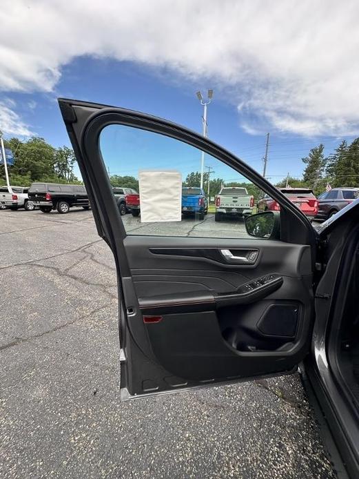 new 2024 Ford Escape car, priced at $35,995