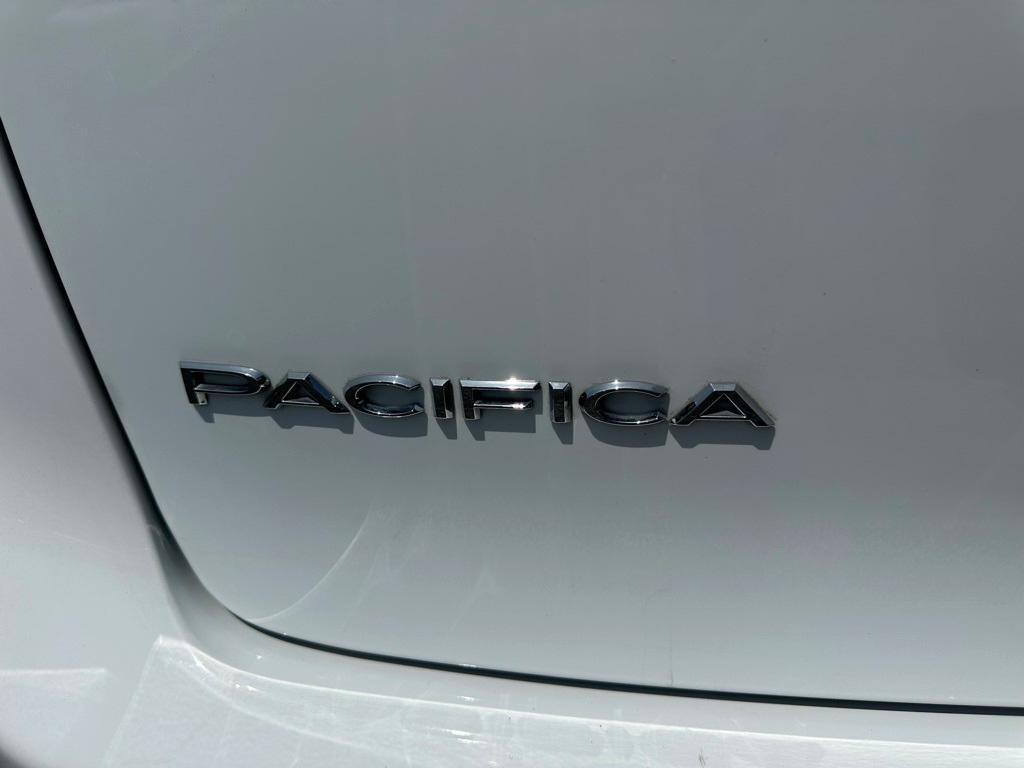 used 2023 Chrysler Pacifica car, priced at $23,995