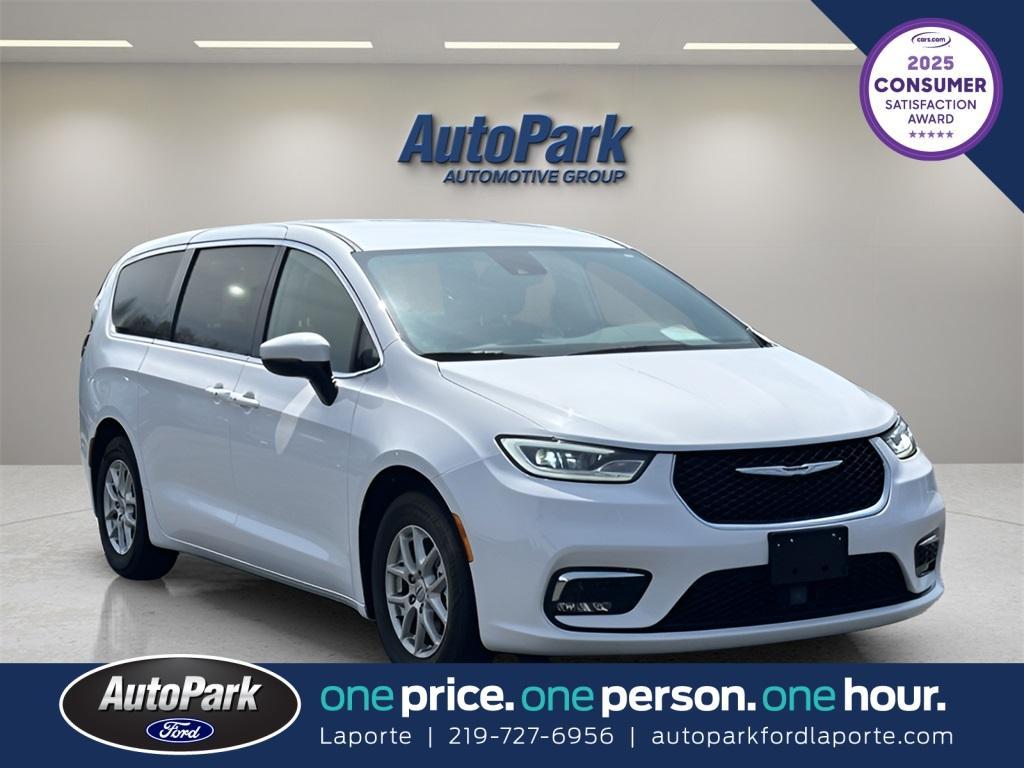 used 2023 Chrysler Pacifica car, priced at $23,995