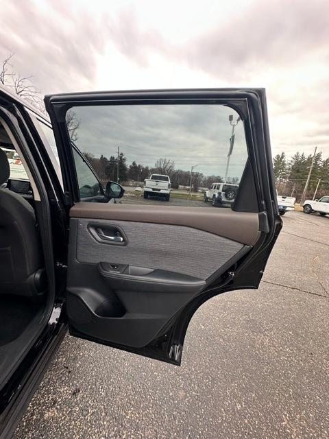 used 2021 Nissan Rogue car, priced at $19,995