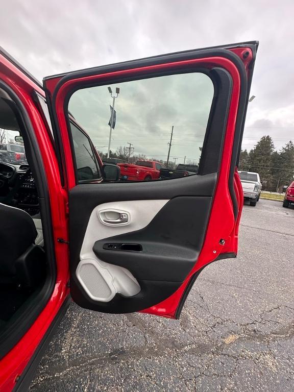 used 2022 Jeep Renegade car, priced at $18,995