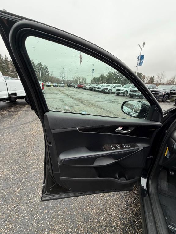 used 2018 Kia Sorento car, priced at $11,891