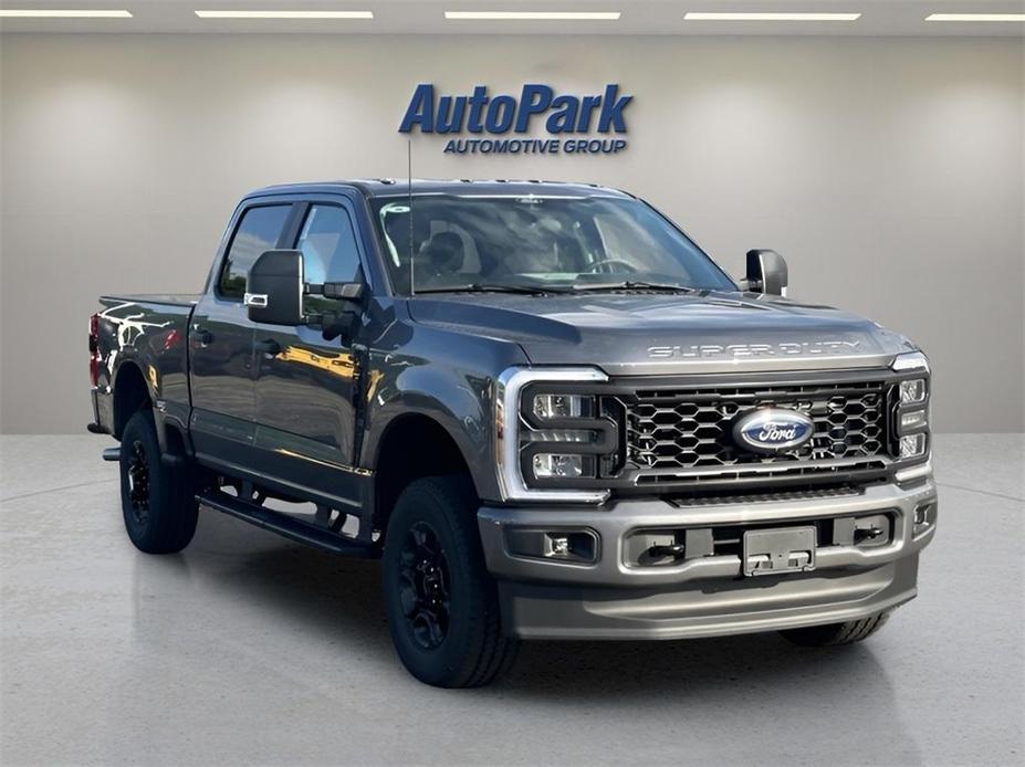 new 2024 Ford F-350 car, priced at $64,280