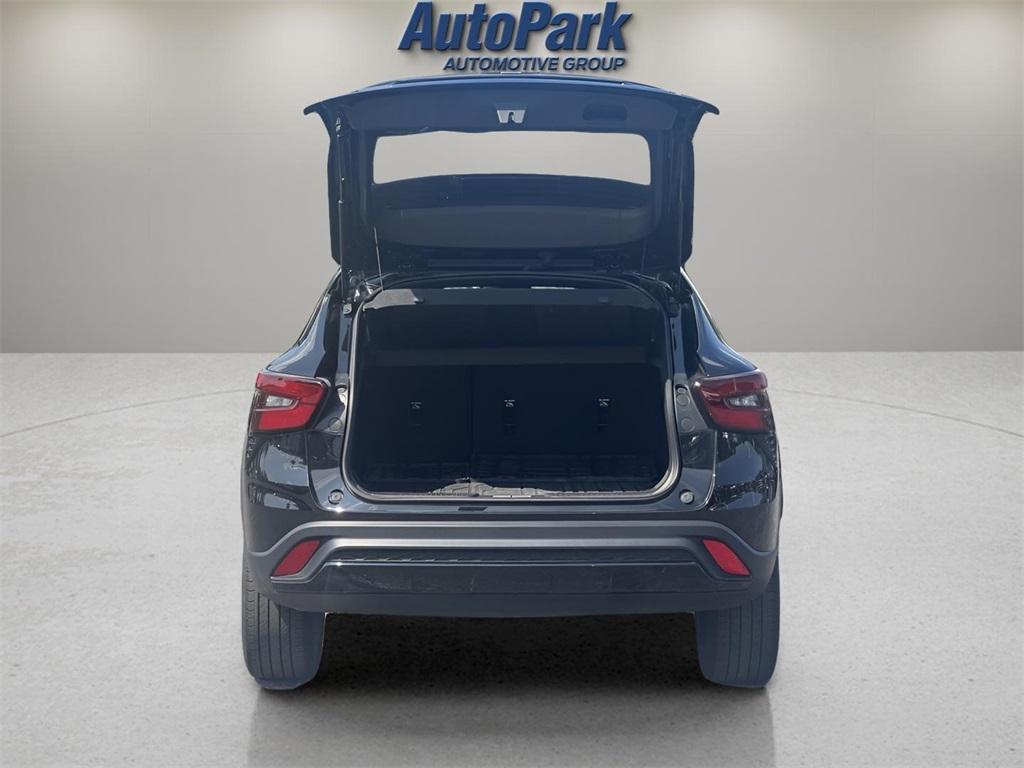 used 2024 Chevrolet Trax car, priced at $24,131