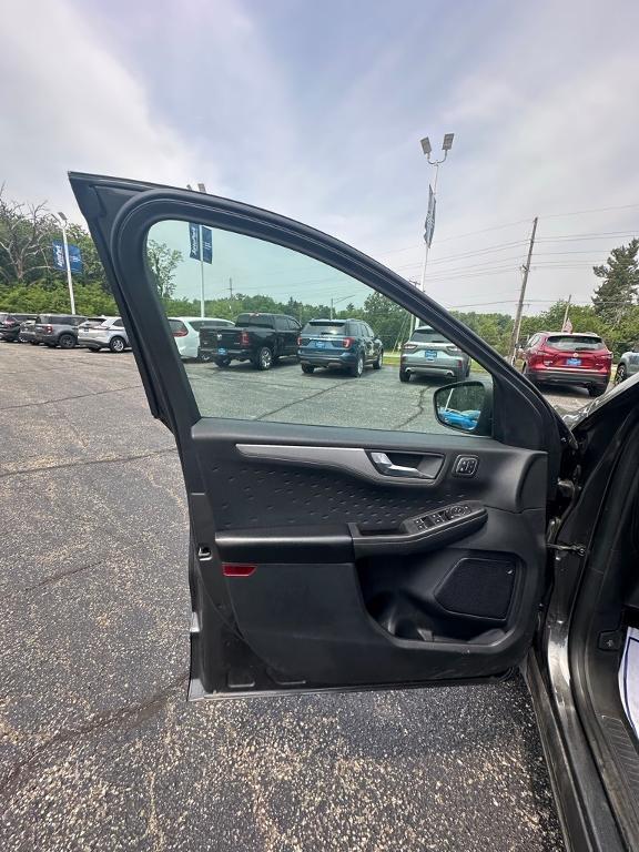 used 2020 Ford Escape car, priced at $18,495