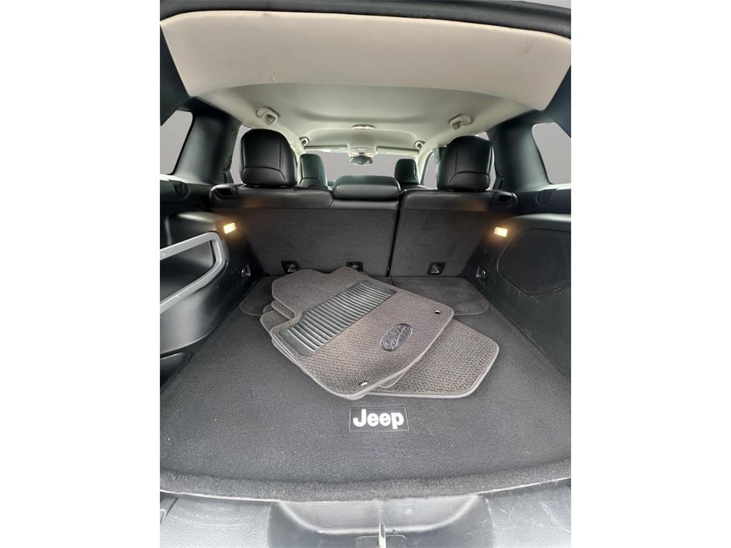 used 2016 Jeep Cherokee car, priced at $14,995