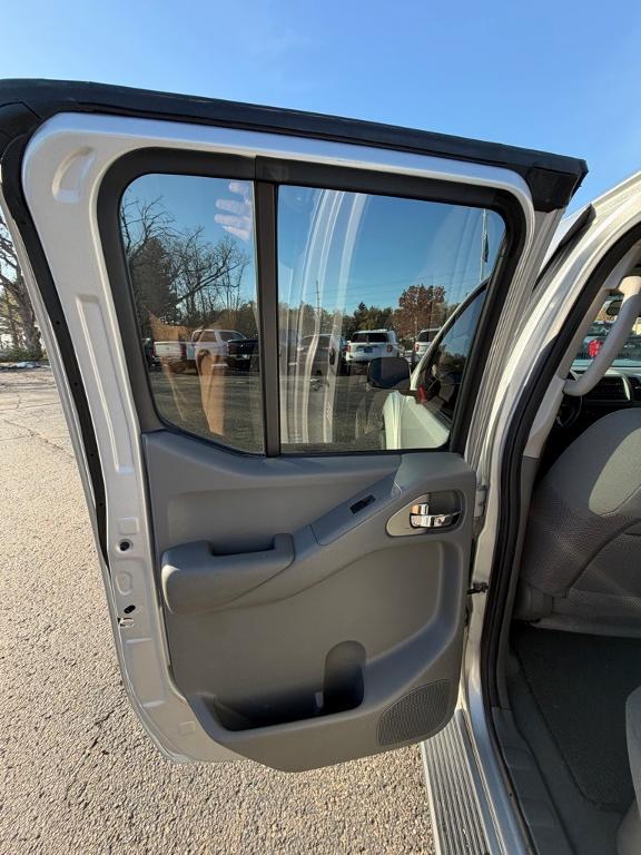 used 2007 Nissan Frontier car, priced at $9,995