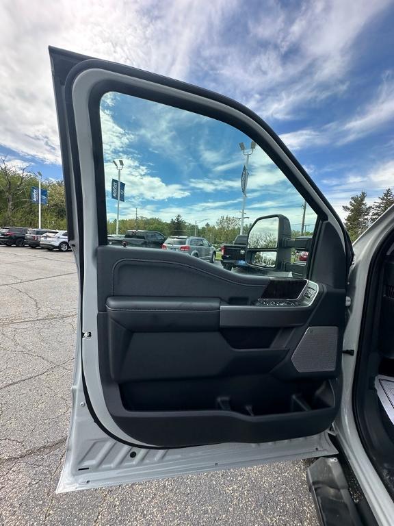 new 2025 Ford F-350 car, priced at $82,330