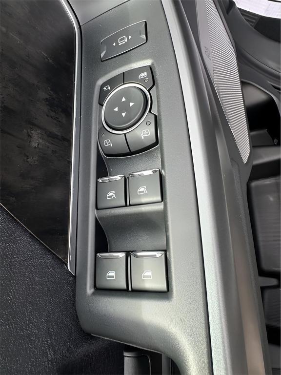 new 2025 Ford F-350 car, priced at $82,330