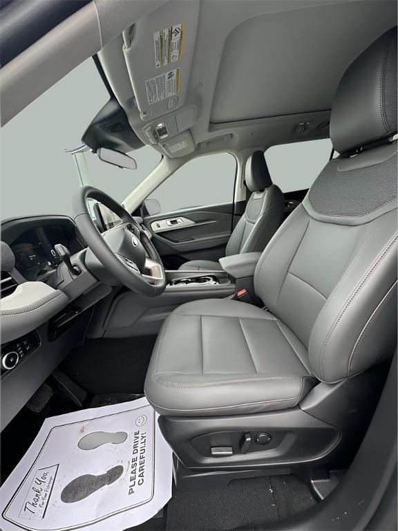 new 2025 Ford Explorer car, priced at $49,900