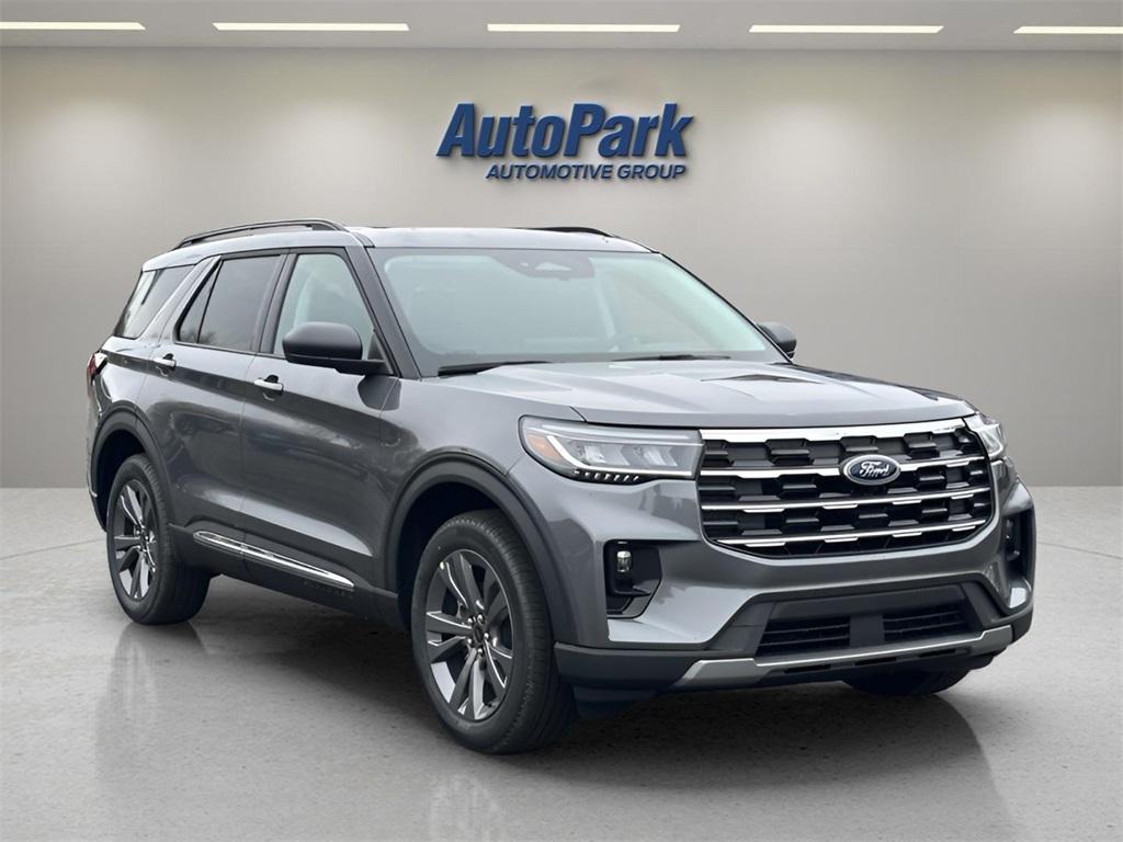 new 2025 Ford Explorer car, priced at $49,900