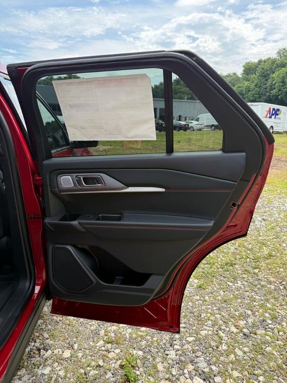 new 2025 Ford Explorer car, priced at $61,925