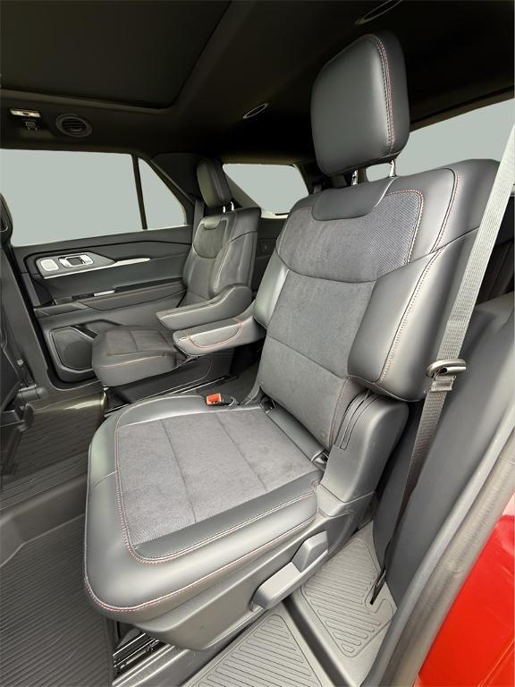 new 2025 Ford Explorer car, priced at $61,925