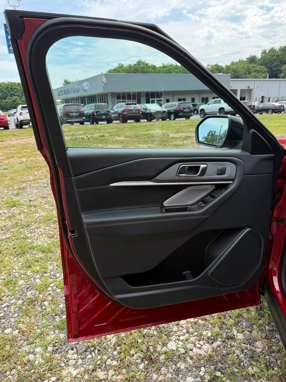 new 2025 Ford Explorer car, priced at $61,925