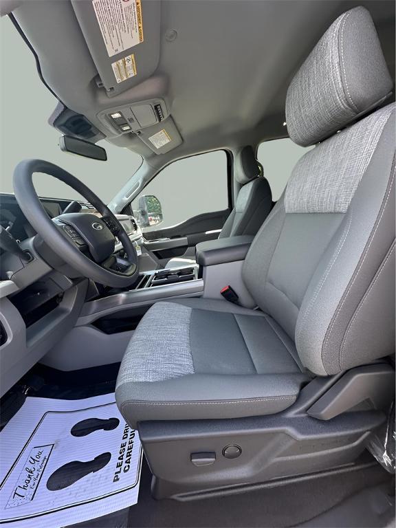 new 2025 Ford F-250 car, priced at $74,320