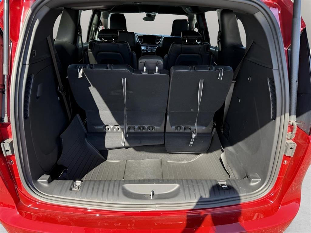 used 2024 Chrysler Pacifica car, priced at $38,582
