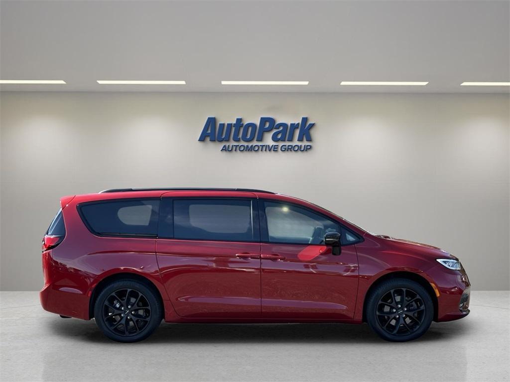 used 2024 Chrysler Pacifica car, priced at $38,582