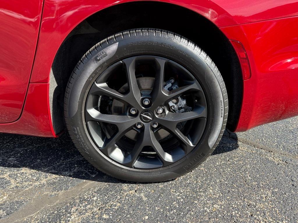 used 2024 Chrysler Pacifica car, priced at $38,582