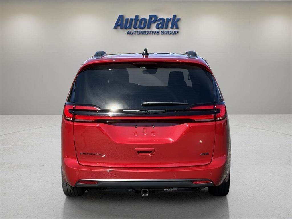 used 2024 Chrysler Pacifica car, priced at $38,582
