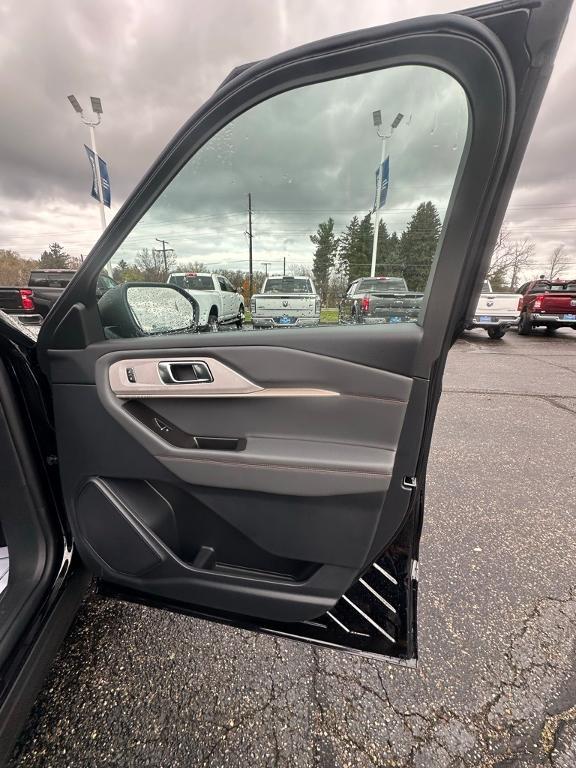 new 2025 Ford Explorer car, priced at $49,900