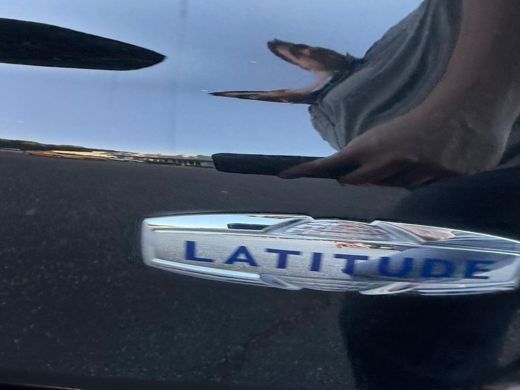 used 2022 Jeep Compass car, priced at $20,995