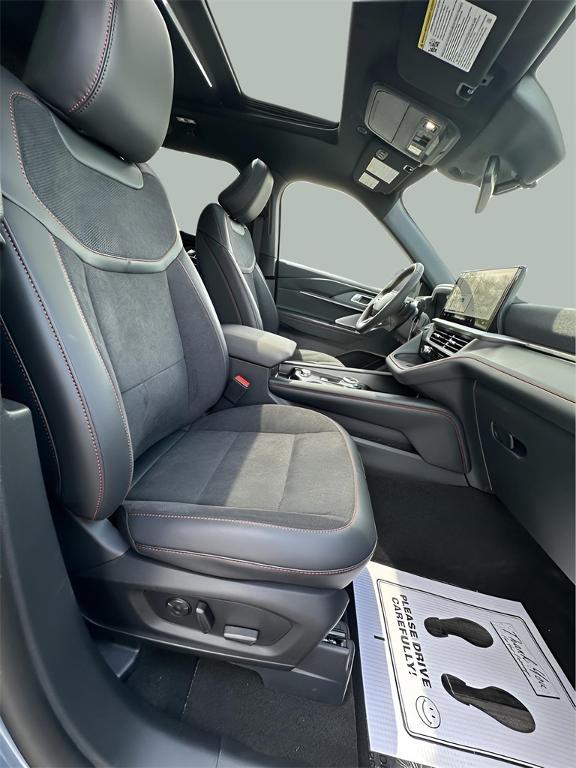 new 2025 Ford Explorer car, priced at $66,285
