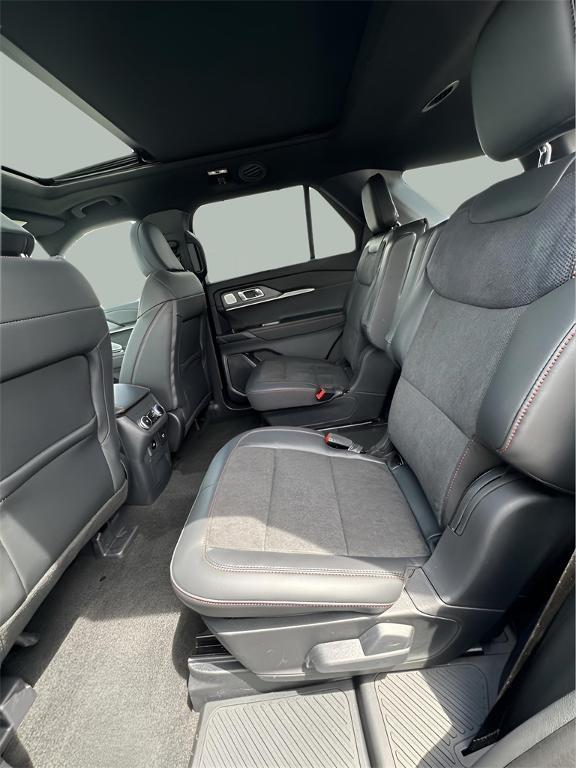 new 2025 Ford Explorer car, priced at $66,285