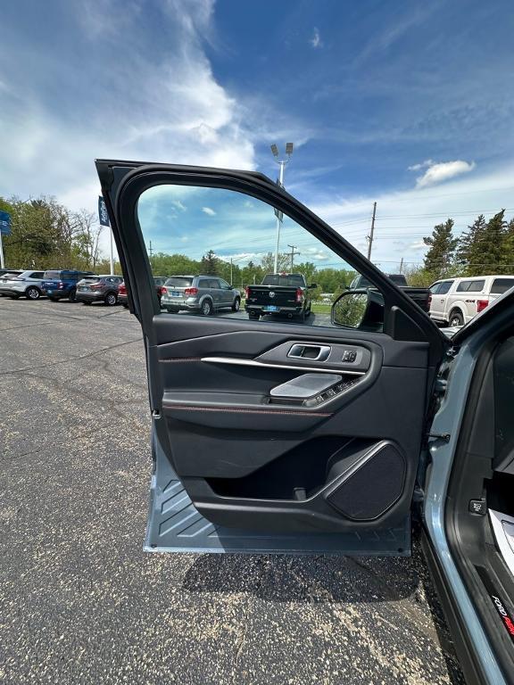 new 2025 Ford Explorer car, priced at $66,285