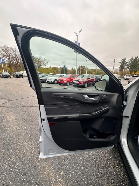 new 2025 Ford Escape car, priced at $35,605