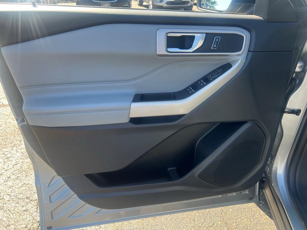 used 2022 Ford Explorer car, priced at $33,995
